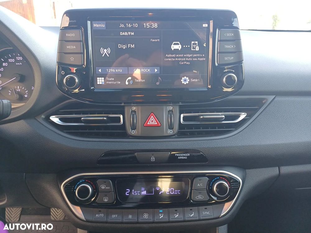 Hyundai i30 1.5 T-GDI 160CP MHEV 5DR M/T Highway - 14