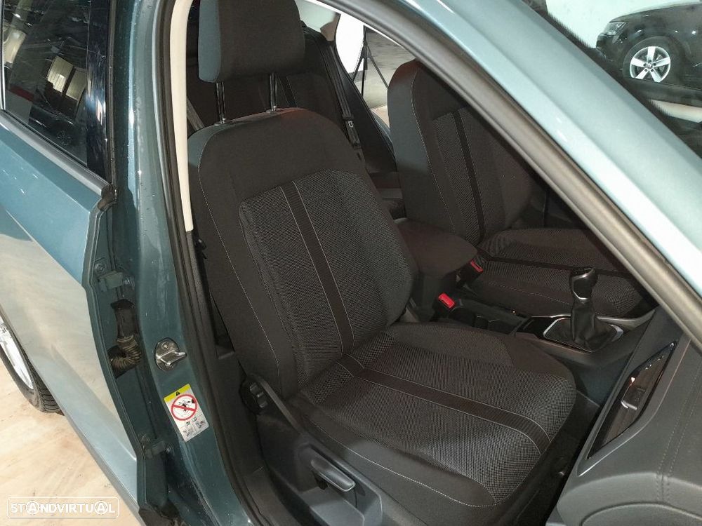 VW T-Roc 1.0 TSI Urban - 13