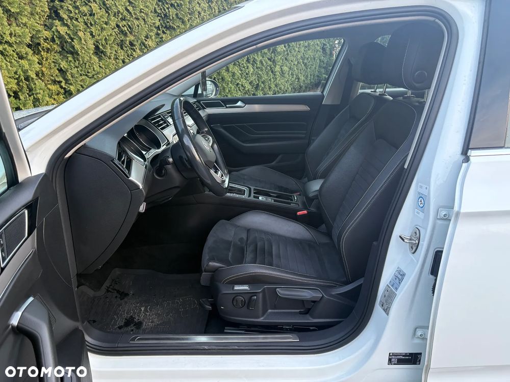 Volkswagen Passat 2.0 TDI 4Mot Elegance DSG - 5