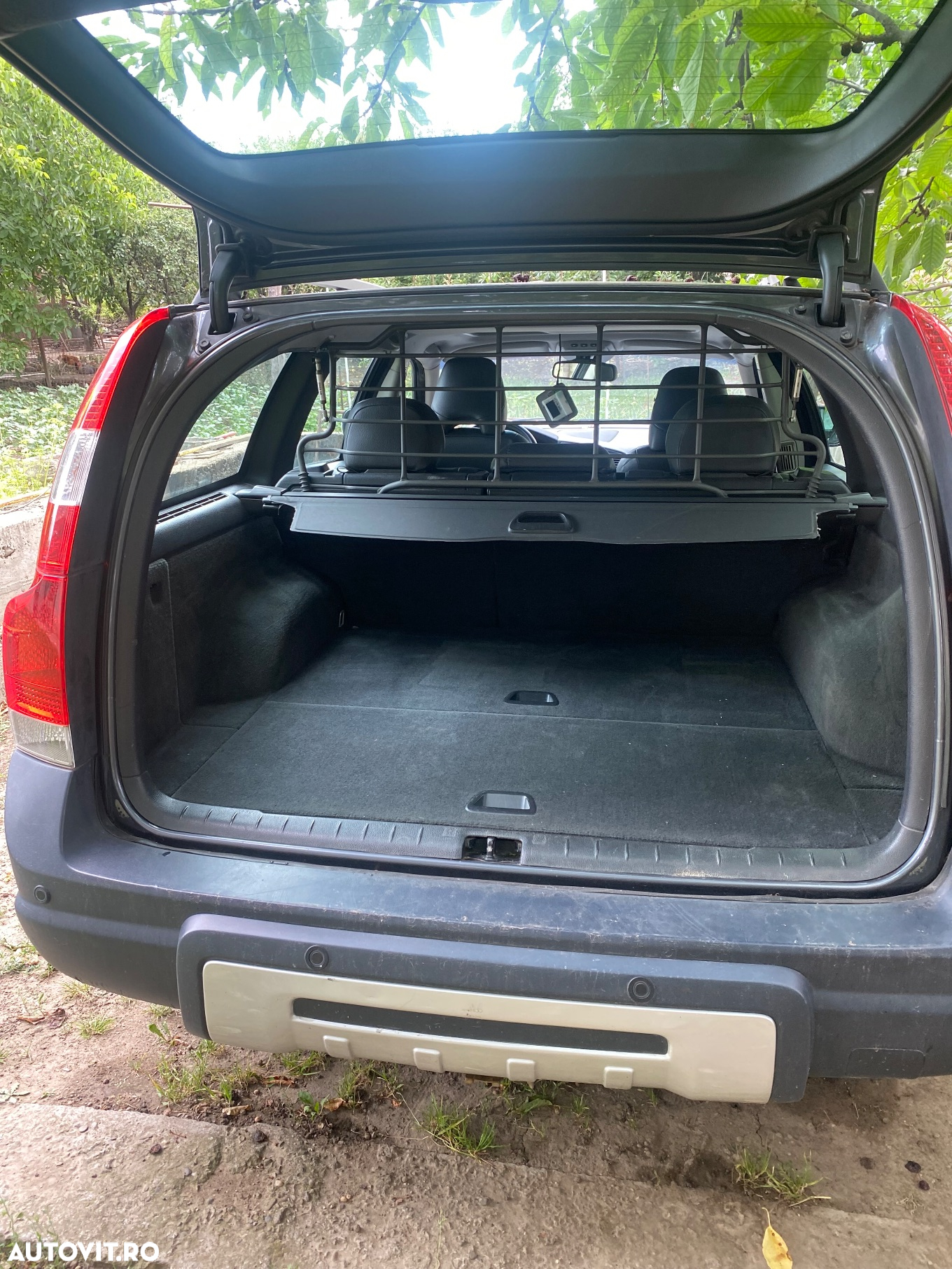 Volvo XC 70 D5 AWD Geartronic Momentum - 12