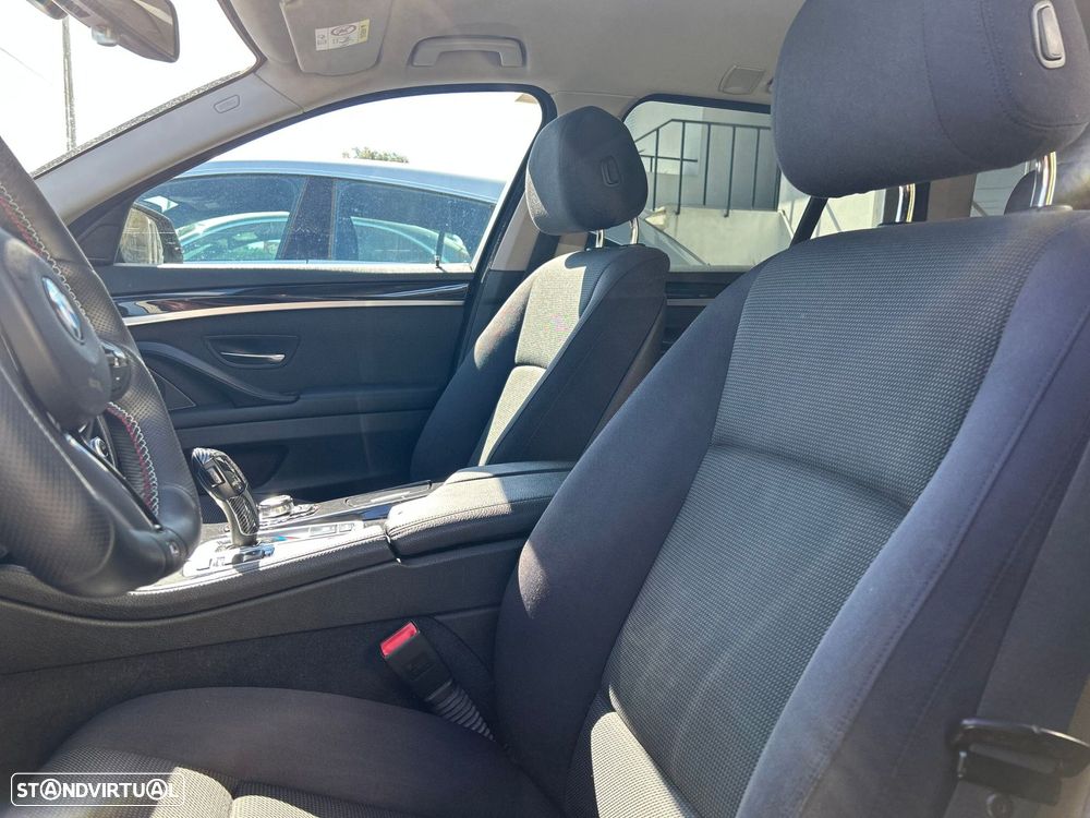 BMW 520 d Auto - 29