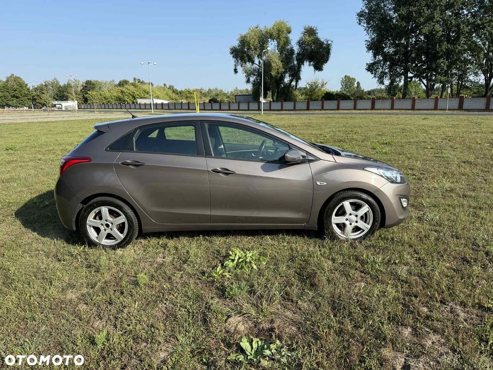 Hyundai i30 1.4 Trend - 5