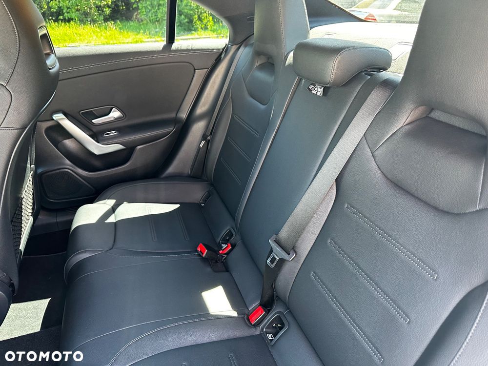 Mercedes-Benz CLA 200 7G-DCT Edition 2021 - 21