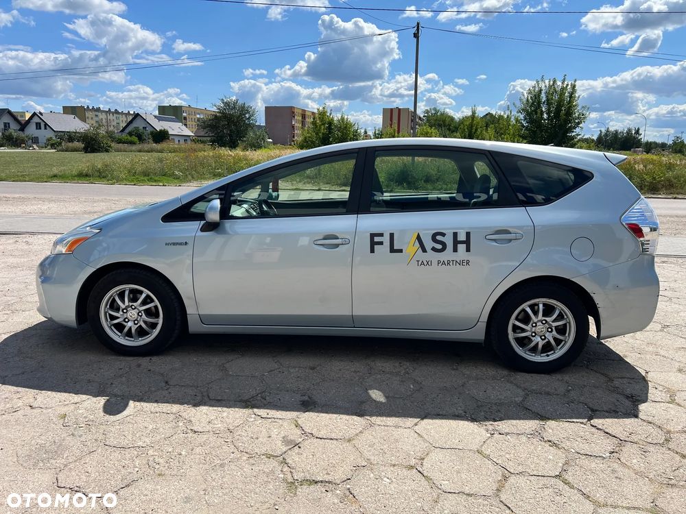 Toyota Prius+ - 9