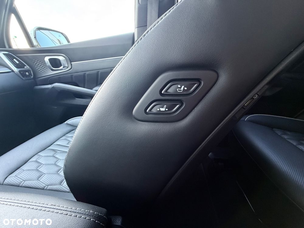Kia Sorento - 29
