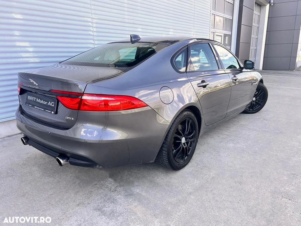 Jaguar XF 35t Prestige - 6