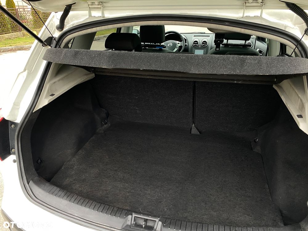 Nissan Qashqai 1.6 acenta - 17