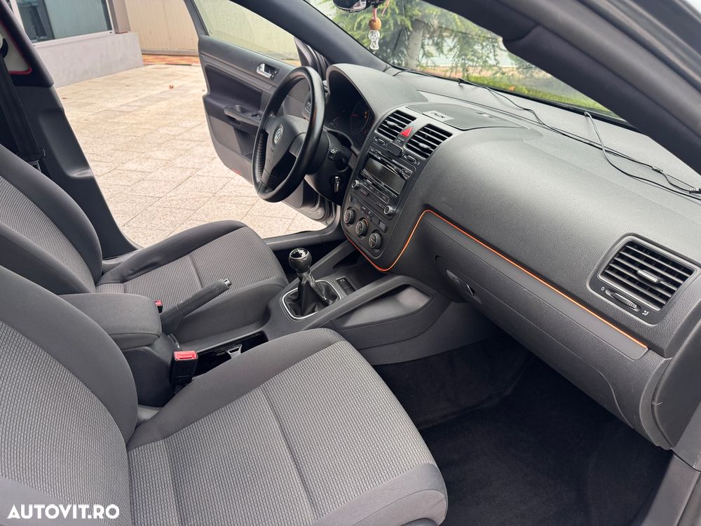 Volkswagen Jetta 1.9 TDI Comfortline - 20