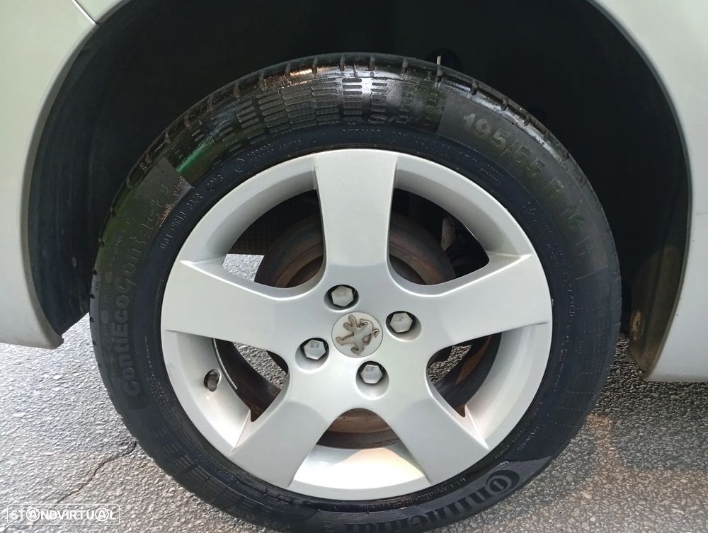 Peugeot 207 SW 1.6 HDi Sport - 25