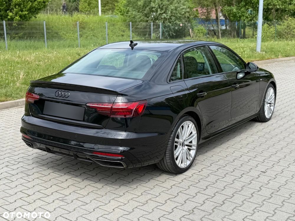 Audi A4 2023 photo 3