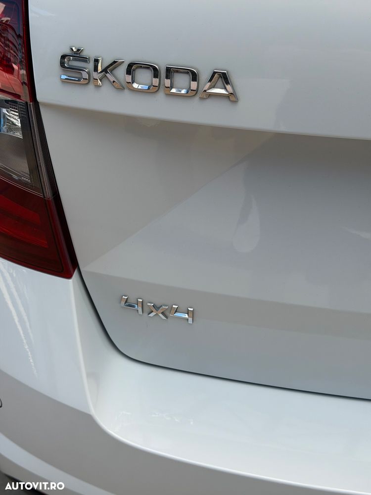 Skoda Octavia 2.0 TDI DSG 4X4 RS - 17