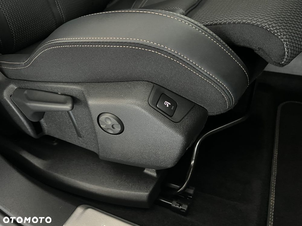 Peugeot 5008 1.6 PureTech GT Pack S&S EAT8 - 41