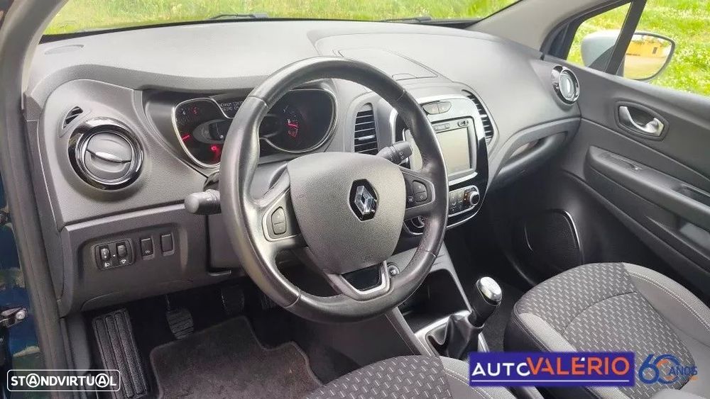 Renault Captur 1.5 dCi Exclusive - 10