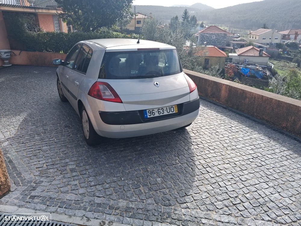 Renault Mégane 1.5 dCi Confort Authentique - 1