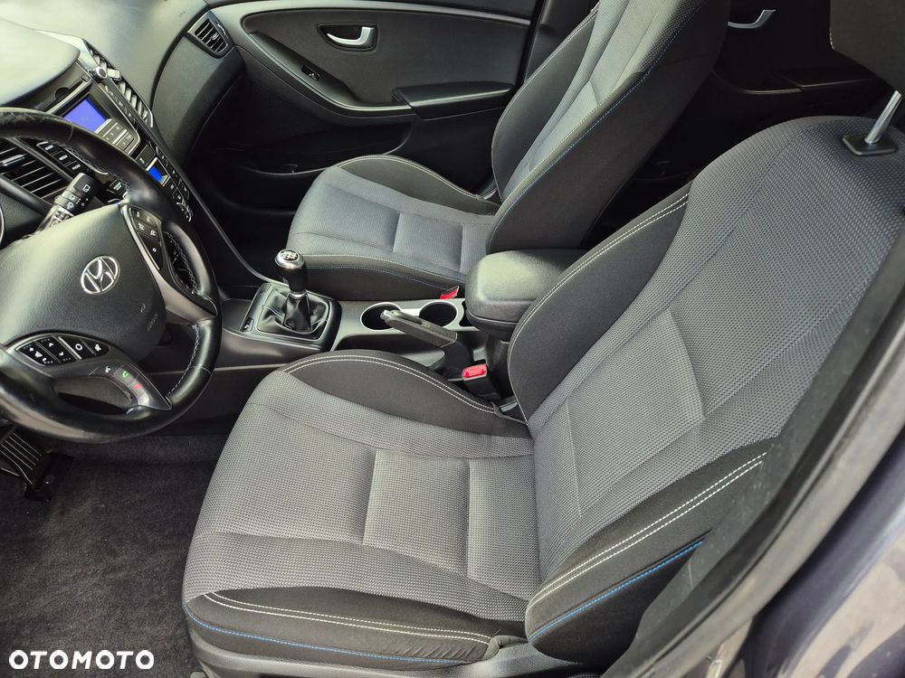 Hyundai i30 i30cw 1.6 CRDi Intro Edition - 10