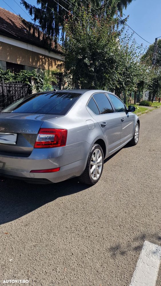 Skoda Octavia 1.6 TDI ELEGANCE DSG - 6