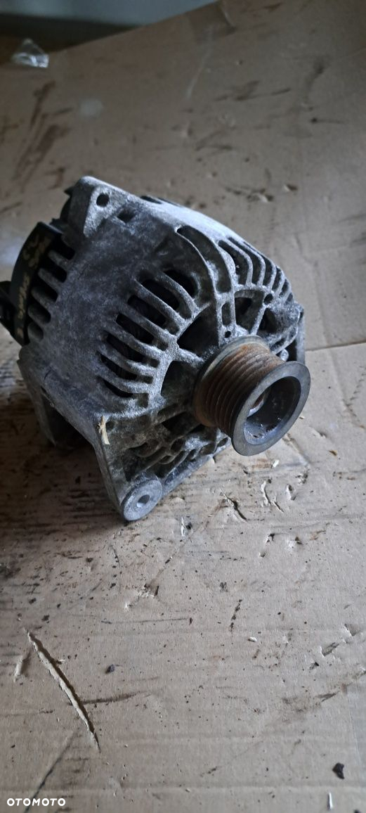Renault Scenic 2  1.9 DCI alternator - 3
