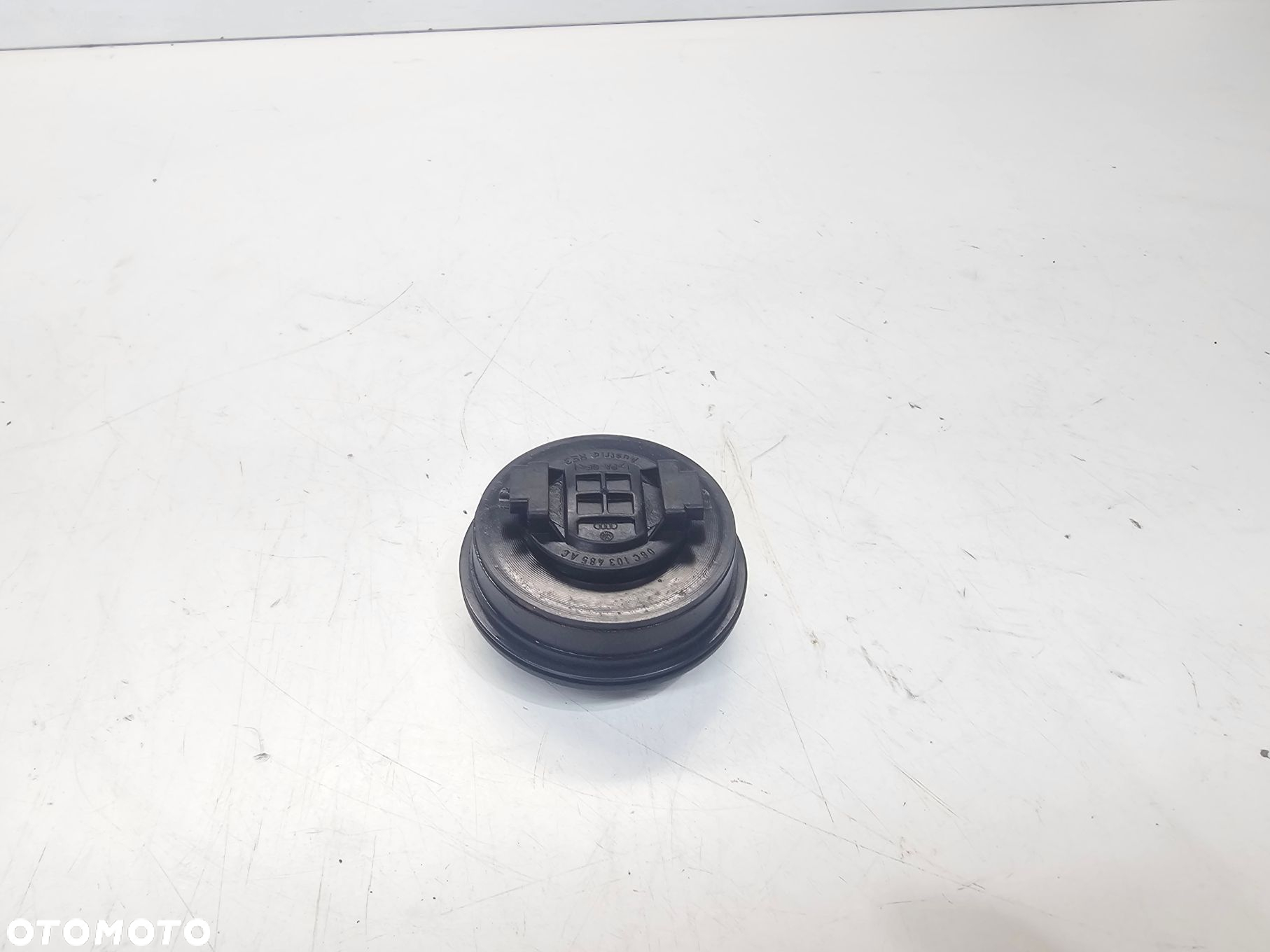 KOREK WLEWU OLEJU AUDI VW SEAT SKODA 1.6 TDI 06C103485AC - 3