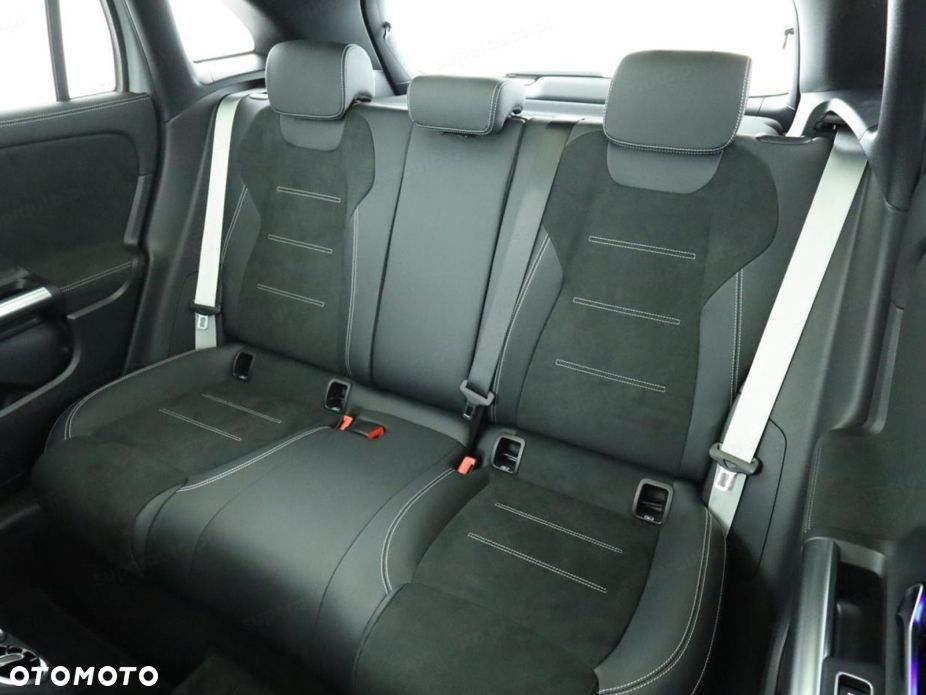Mercedes-Benz GLA 200 mHEV AMG Line 7G-DCT - 14