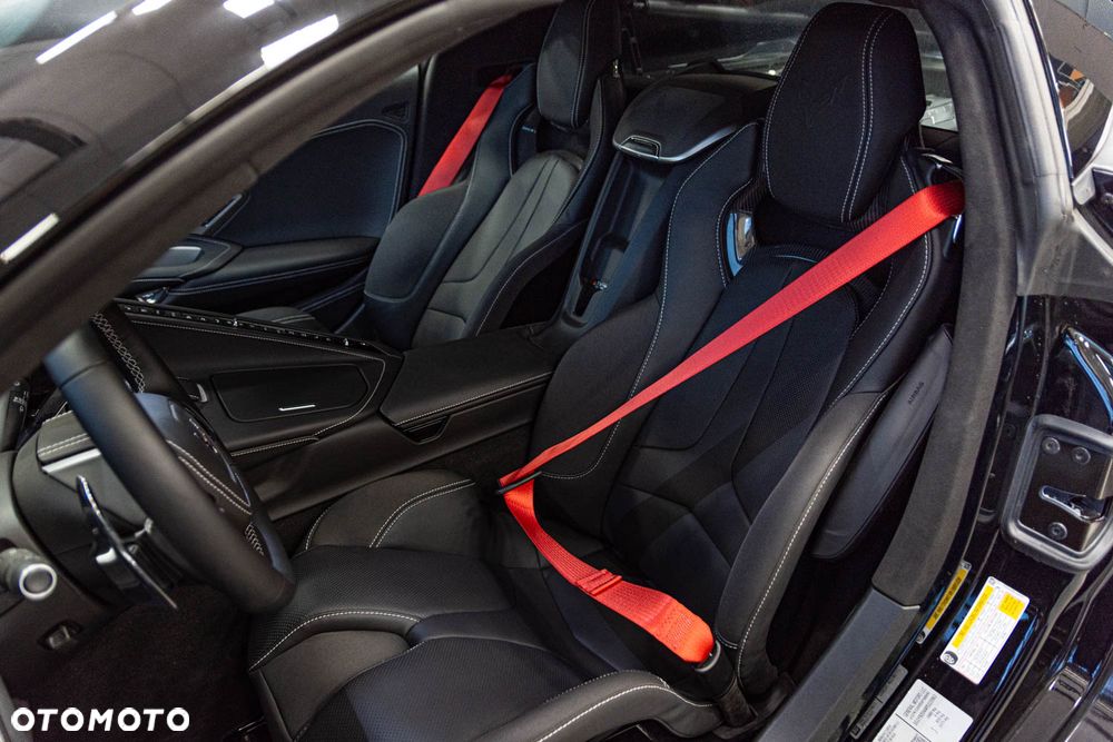 Chevrolet Corvette - 15