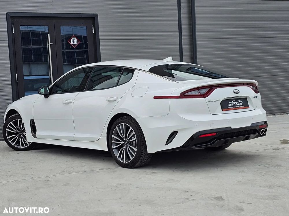 Kia Stinger 2.2 CRDI AWD GT Line - 2