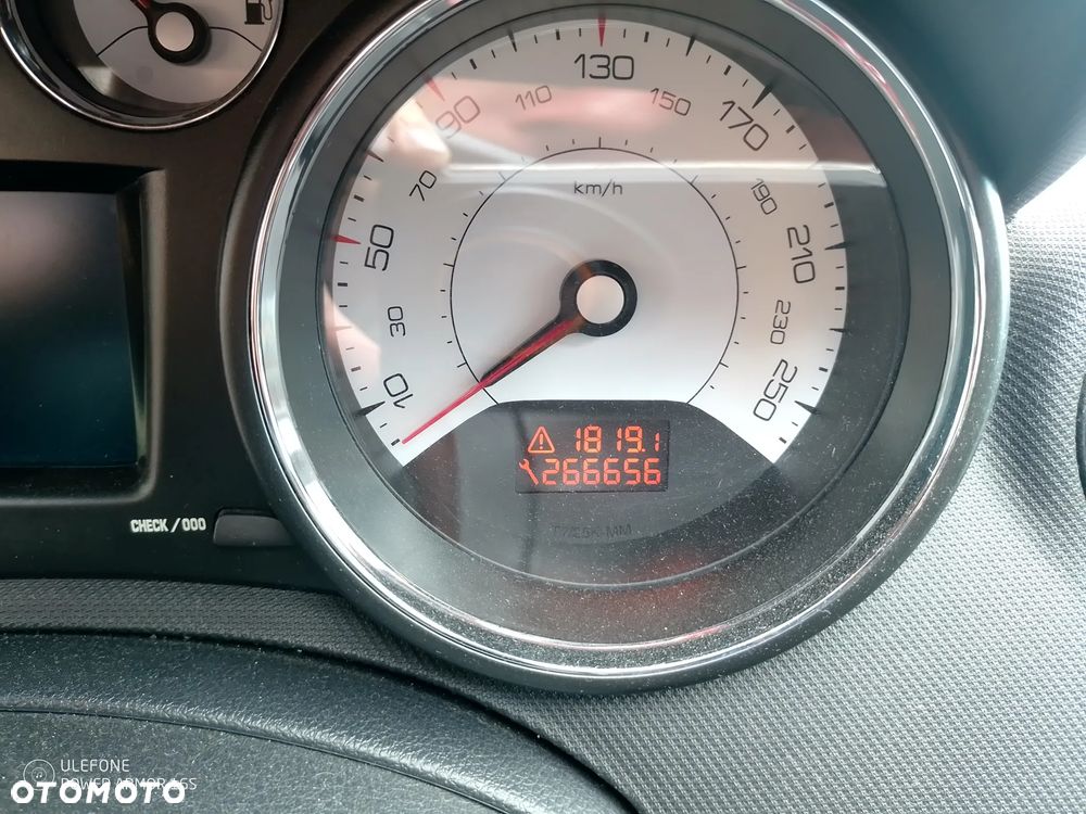 Peugeot 308 HDi FAP 110 Millesim 200 - 9