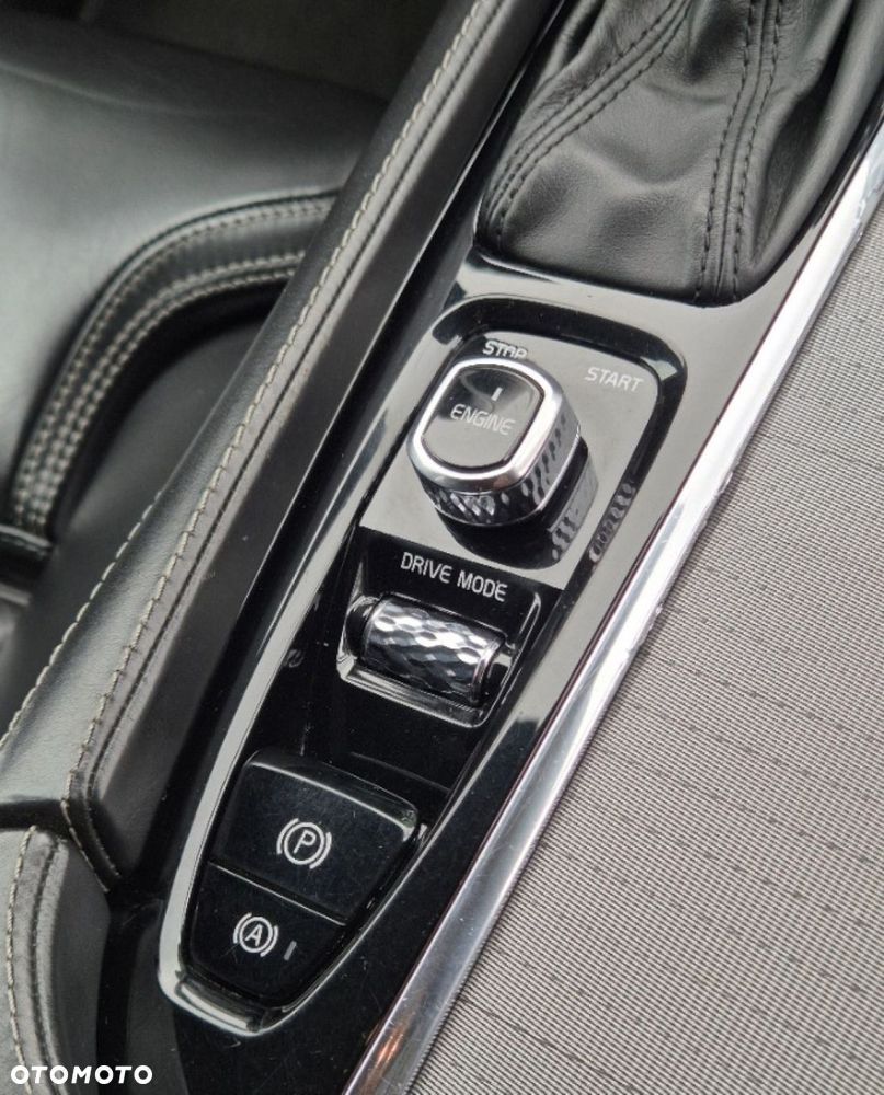Volvo XC 90 - 15