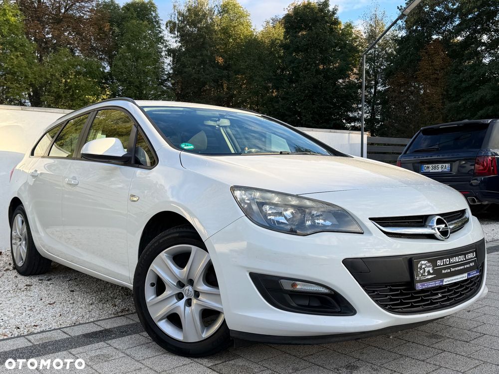 Opel Astra 2013 photo 3