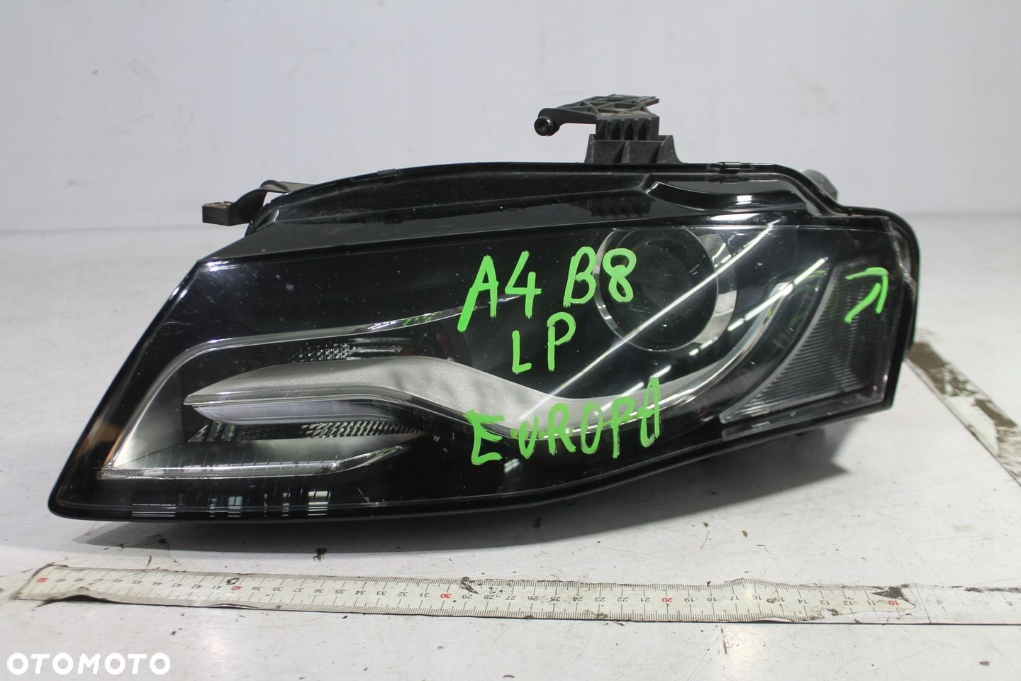 LAMPA LEWY PRZÓD XENON 8K0941003P A4 B8 07-11 EU - 1
