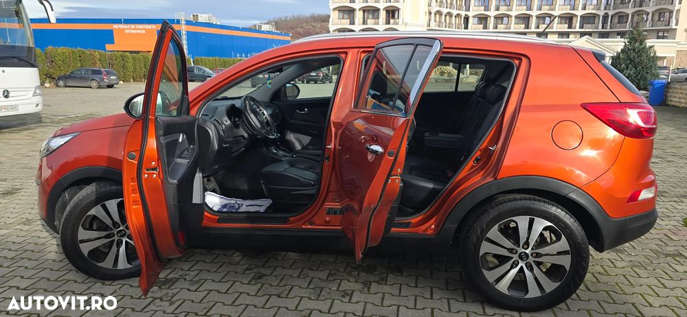 Kia Sportage 2.0 CRDI 4WD Automatik Fifa World Cup Edition - 3