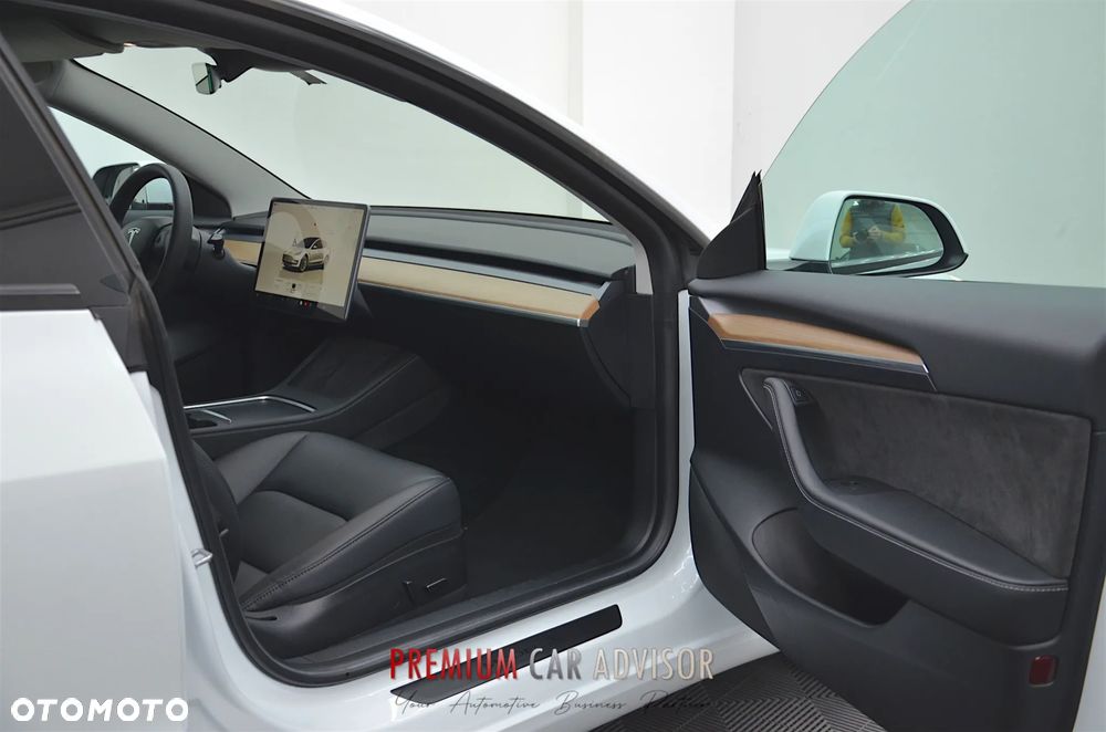 Tesla Model 3 - 19