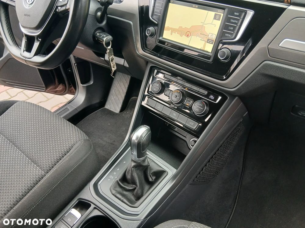 Volkswagen Touran 1.4 TSI (BlueMotion Technology) DSG Comfortline - 18