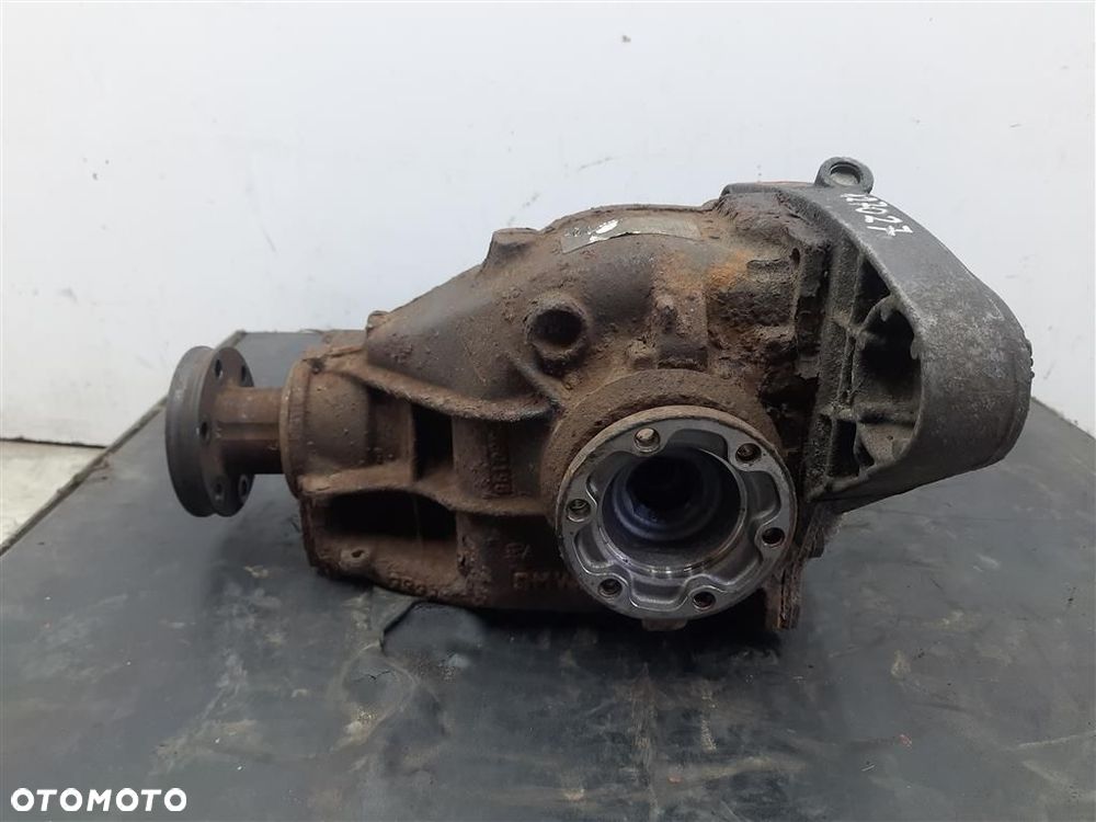 Most tylny TYŁ BMW Seria 5 E39 2.5D 2.64 SEDAN 1996-2003R - 1