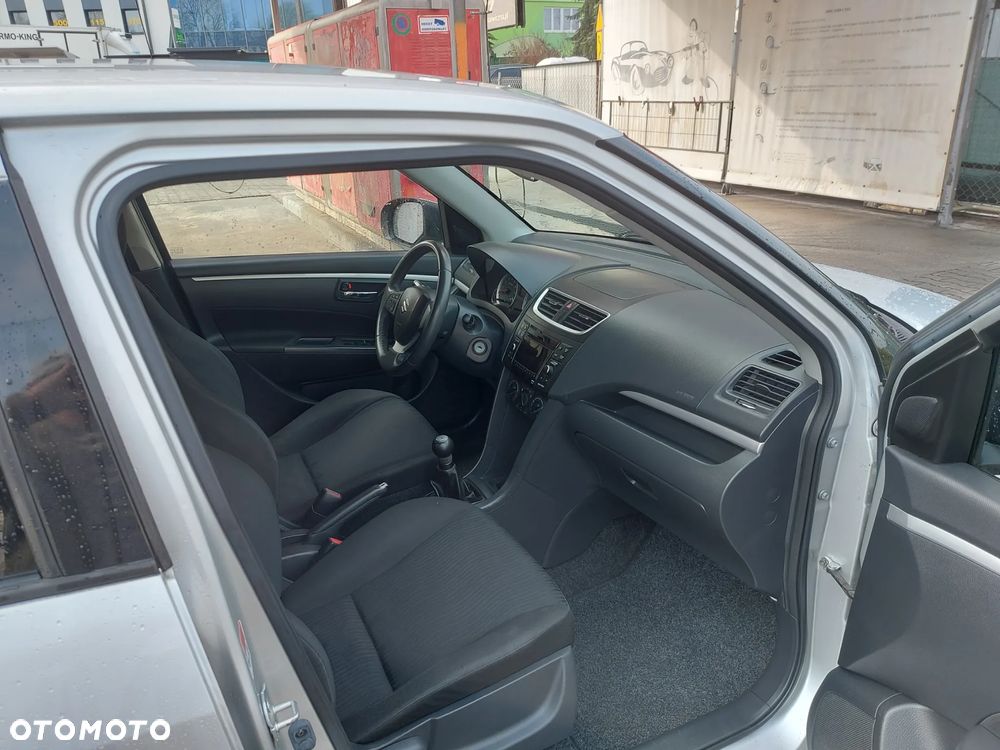 Suzuki Swift - 16