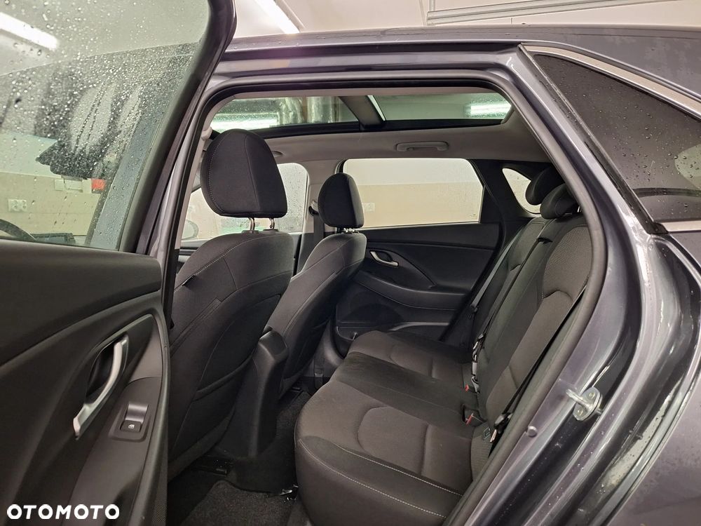 Hyundai i30 1.4 T-GDI Premium - 11