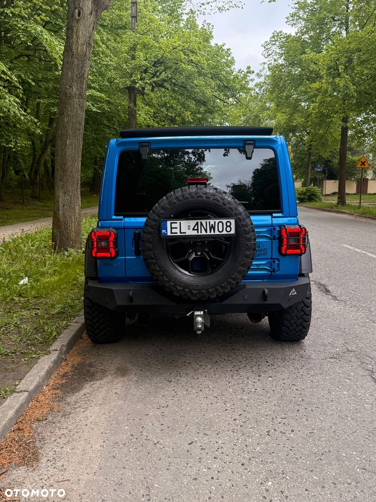 Jeep Wrangler - 5