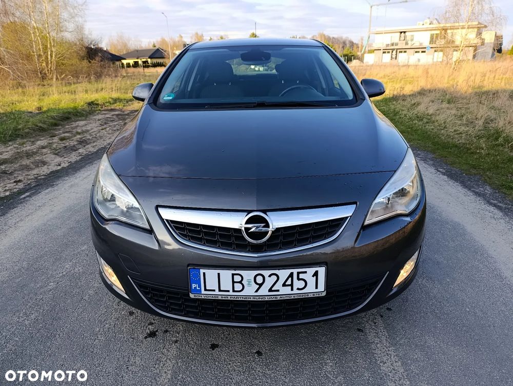 Opel Astra 1.6 Catch me - 2