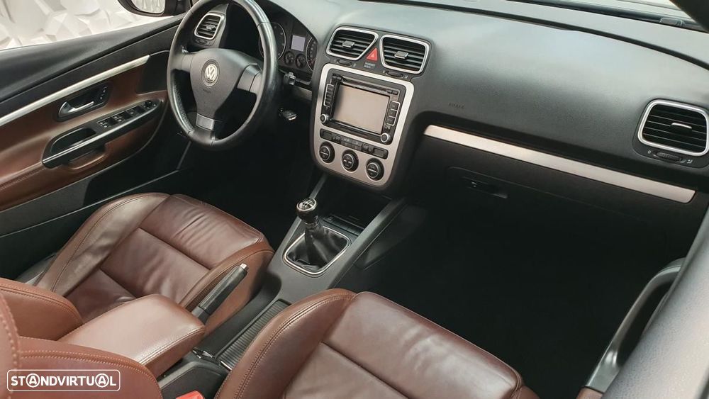 VW EOS 2.0 TDi DPF Exclusive - 13