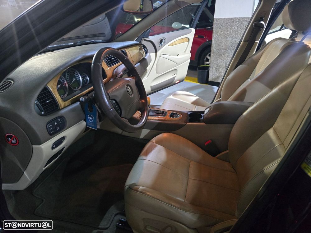 Jaguar S-Type 2.7 D V6 Classic Auto. - 8