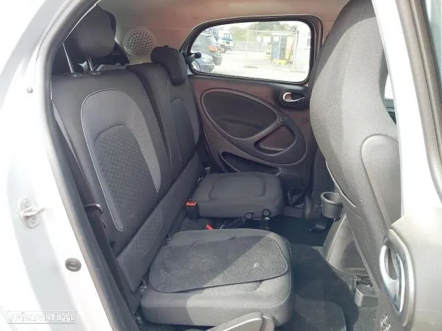 Smart EQ ForFour 82cv Elétrico - 18kWh - Parachoques | Frente Completa | Rádio | Jantes | Faróis | Portas | Vidro | Motor elétrico | Tampa Mala | Bateria | Farolim | Farolins | Xenon | Pre LCI - 6
