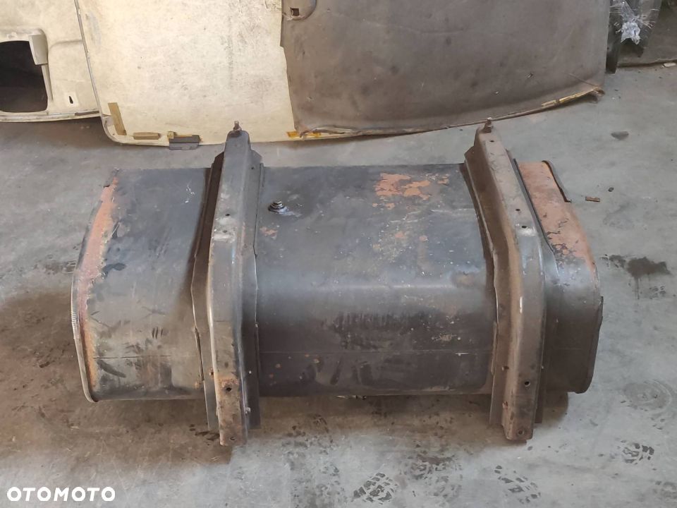 BAK ZBIORNIK PALIWA + POMPKA MAN L2000 106x60x35,5 - 1