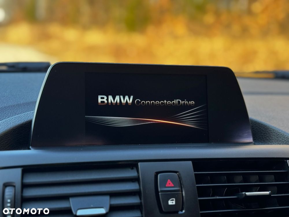 BMW Seria 1 116i Sport Line - 27