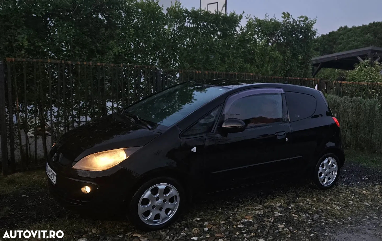 Mitsubishi Colt - 6