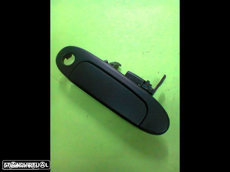 puxador porta toyota yaris 1999-2005 (novo) - 1