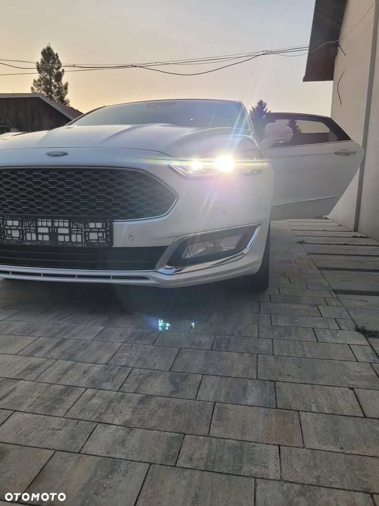 Ford Mondeo Vignale 2.0 TDCi 4WD PowerShift - 2