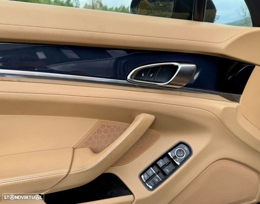 Porsche Panamera Edition - 12