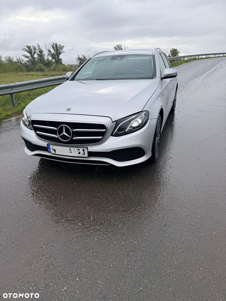 Mercedes-Benz Klasa E 220 d Avantgarde - 2