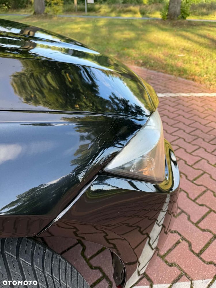 BMW Seria 3 318d Sport Line - 10