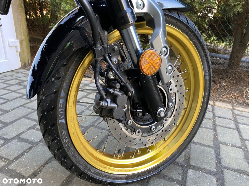Yamaha XSR - 25