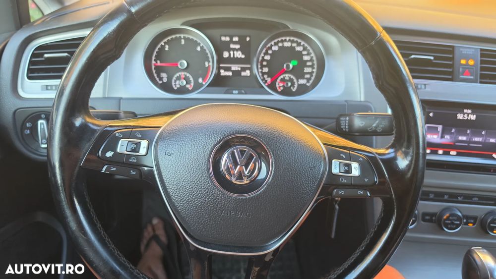 Volkswagen Golf 2.0 TDI (BlueMotion Technology) DSG Highline - 6